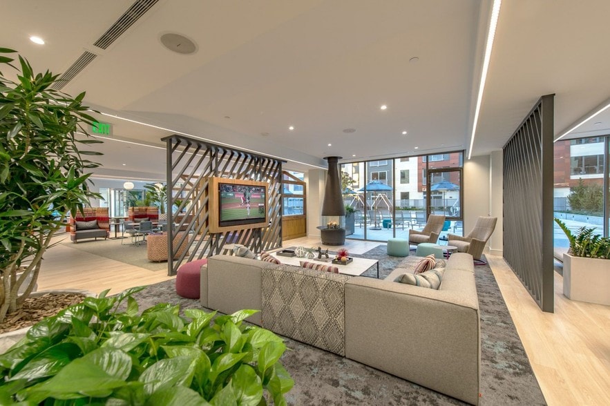 More Photos Of 190 Pleasant St, Malden Apartments For Lease