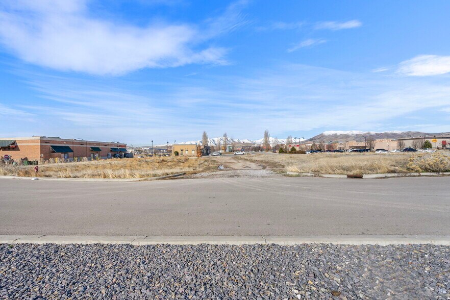 More Photos Of 1422 N Redwood Rd, Saratoga Springs Land For Sale