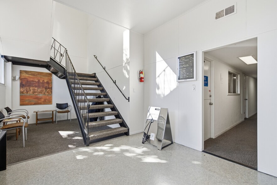More Photos Of 790 Laurel St, San Carlos Office For Sale