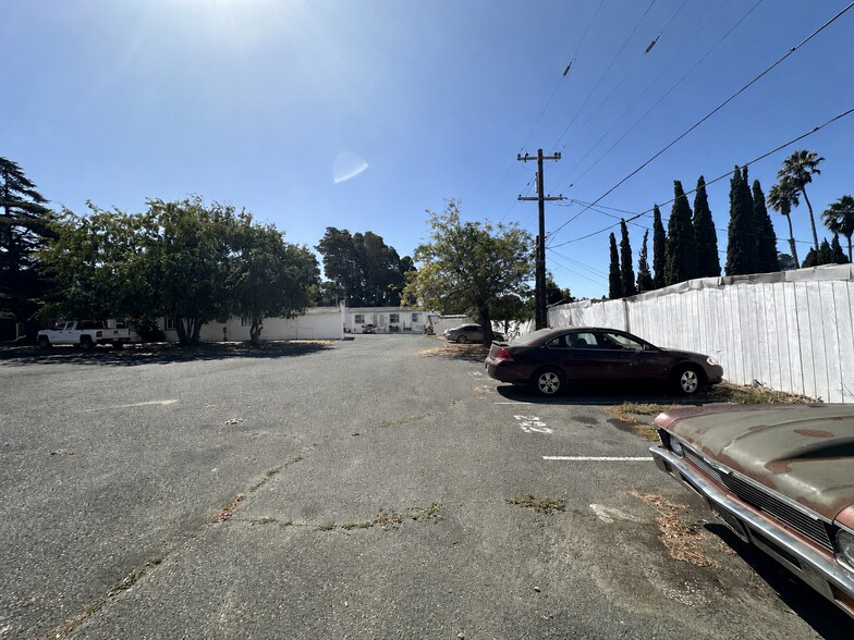 More Photos Of 121 Lincoln Rd W, Vallejo Apartments For Sale