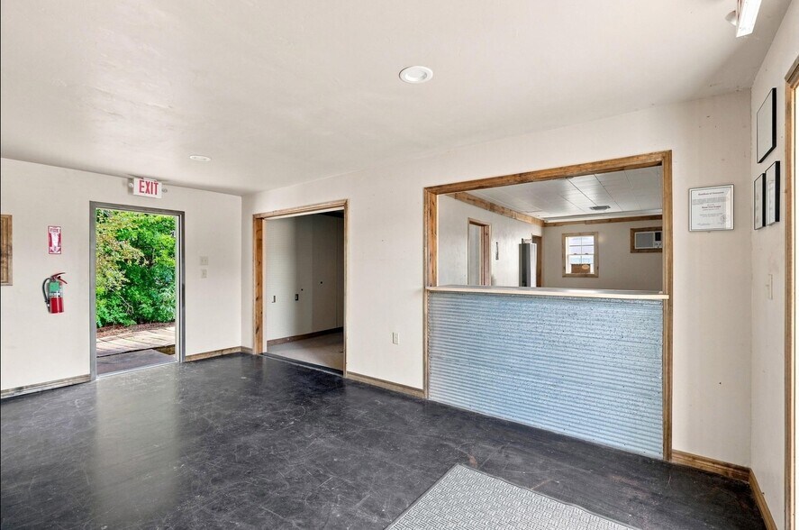 More Photos Of 4 Oklahoma Blvd, Alva Freestanding For Sale