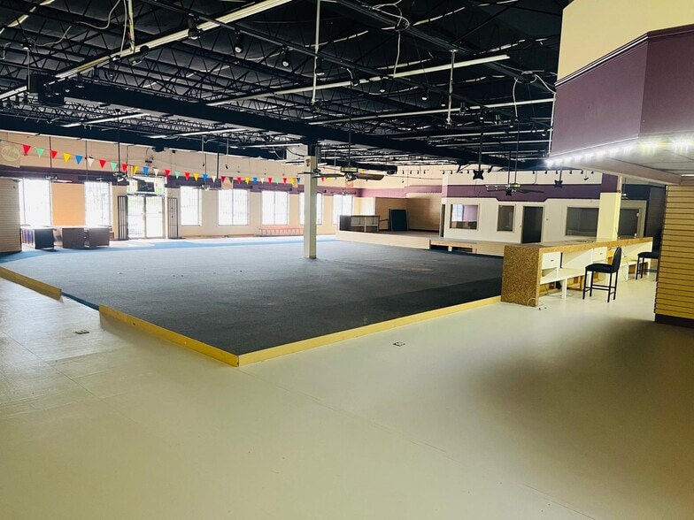 More Photos Of 7316-7320 1st Ave N, Birmingham Freestanding For Sale