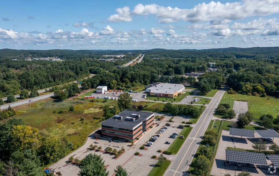 More Photos Of 44 Bearfoot Rd, Northborough Office For Lease