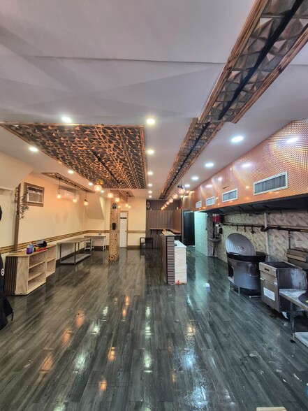 More Photos Of 180 First Ave, New York Apartments For Lease