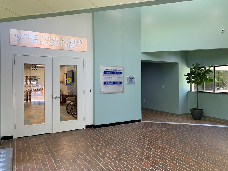 More Photos Of 3801 Wake Forest Rd, Raleigh Medical For Lease