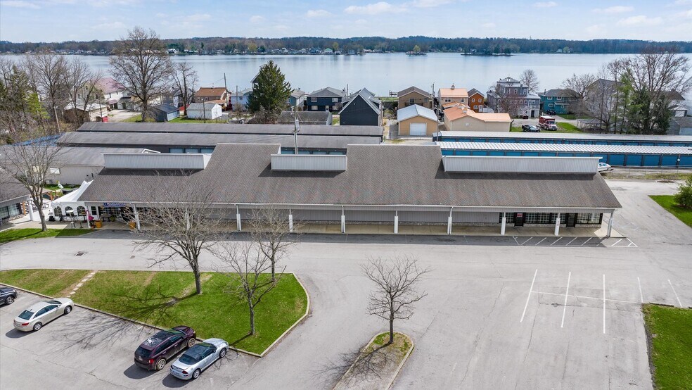 More Photos Of 4675 Walnut St, Buckeye Lake Freestanding For Lease