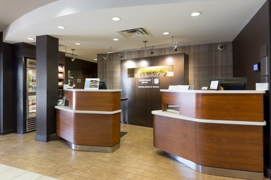 More Photos Of 3040 Ross Clark Cir, Dothan Hotel For Sale