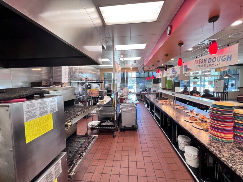 More Photos Of 9158 Atlee Rd, Mechanicsville Restaurant For Lease