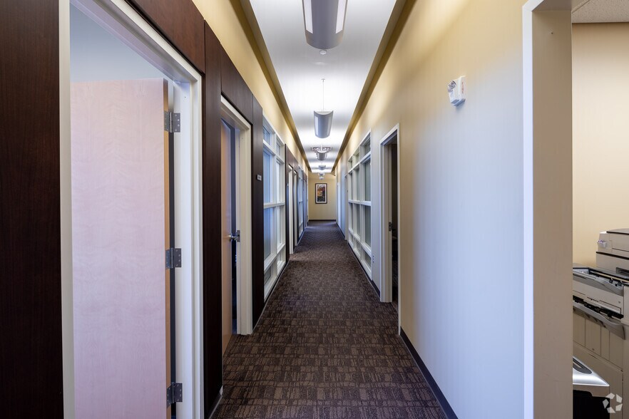 More Photos Of 3330 Preston Ridge Rd, Alpharetta Medical For Lease