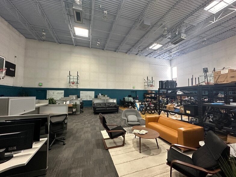 More Photos Of 567 W 300 N, Salt Lake City Light Distribution For Sale