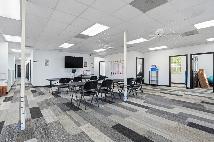 More Photos Of 3301 Del Prado Blvd S, Cape Coral Office For Sale