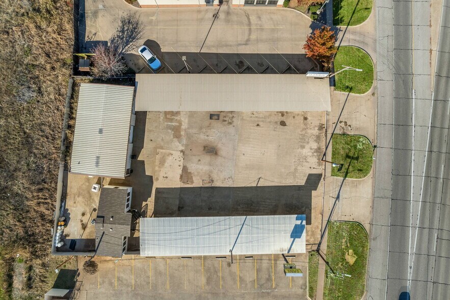 More Photos Of 3904 Sheppard Access Rd, Wichita Falls Specialty For Sale