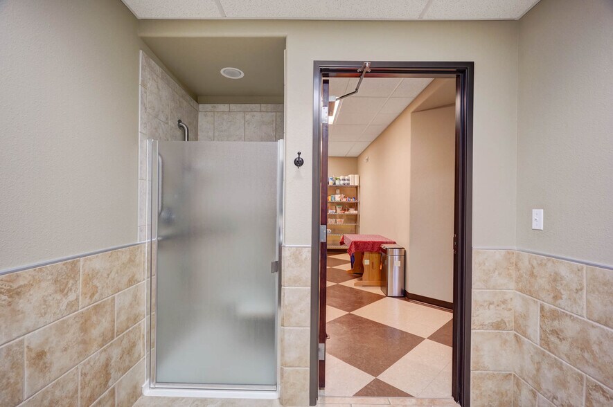 More Photos Of 3210 E Woodmen Rd, Colorado Springs Medical For Sale