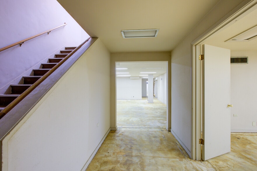 More Photos Of 817-819 10th St, Modesto Office For Sale