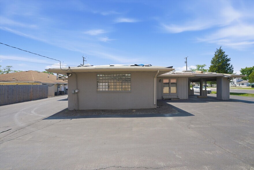 More Photos Of 2304 Plainfield Rd, Crest Hill Medical For Sale