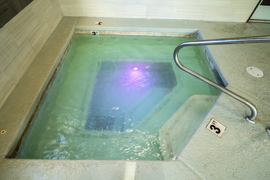 More Photos Of 480 Westland Dr, Brigham City Hotel For Sale