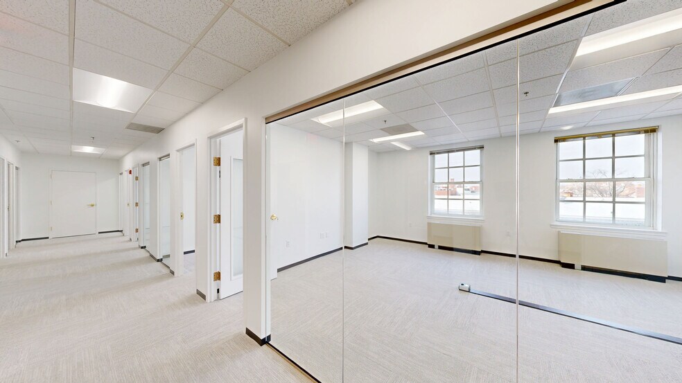 More Photos Of 510-526 King St, Alexandria Office For Lease