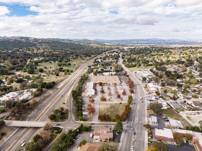 More Photos Of 4450 El Camino Real, Atascadero Office For Sale