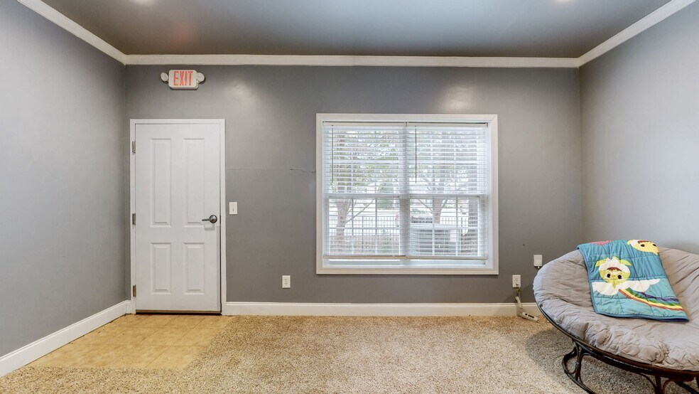 More Photos Of 239 Veterans Pky, Murfreesboro Office For Sale