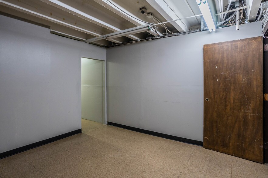 More Photos Of 321 N Stanton St, El Paso Loft Creative Space For Sale