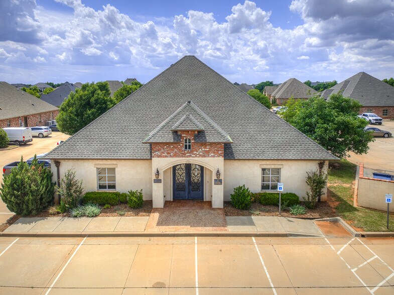 More Photos Of 2929 NW 156th St, Oklahoma City Office For Lease