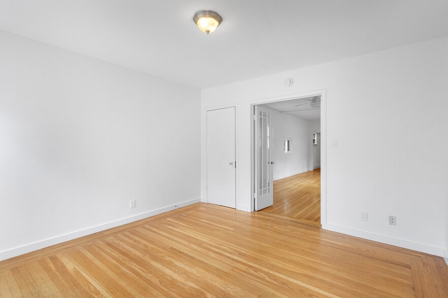 More Photos Of 123-133 Echo Ave, Oakland Apartments For Sale