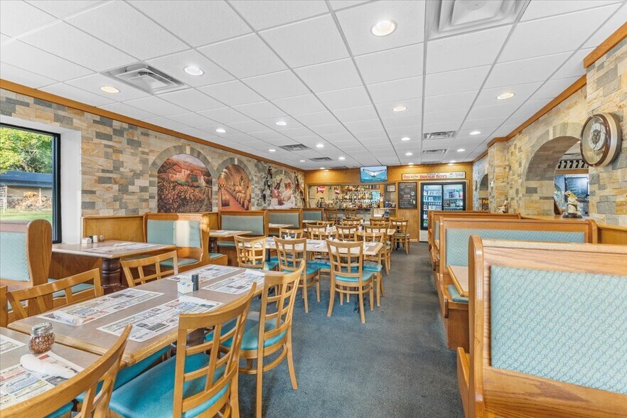 More Photos Of 232 W Moorestown Rd, Wind Gap Restaurant For Sale