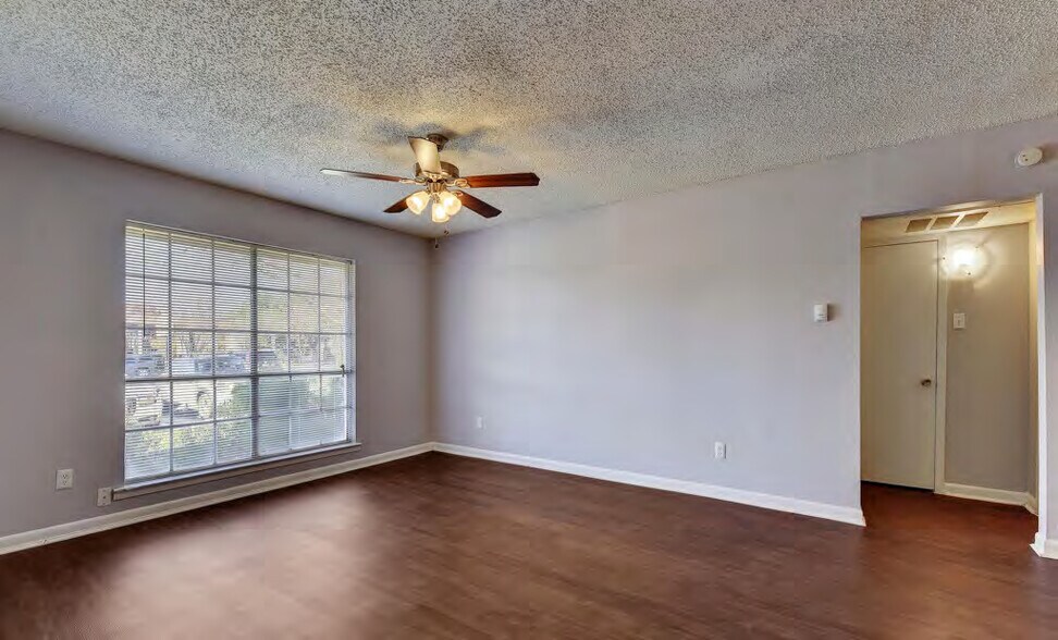 More Photos Of 1830 W Rundberg Ln, Austin Apartments For Sale