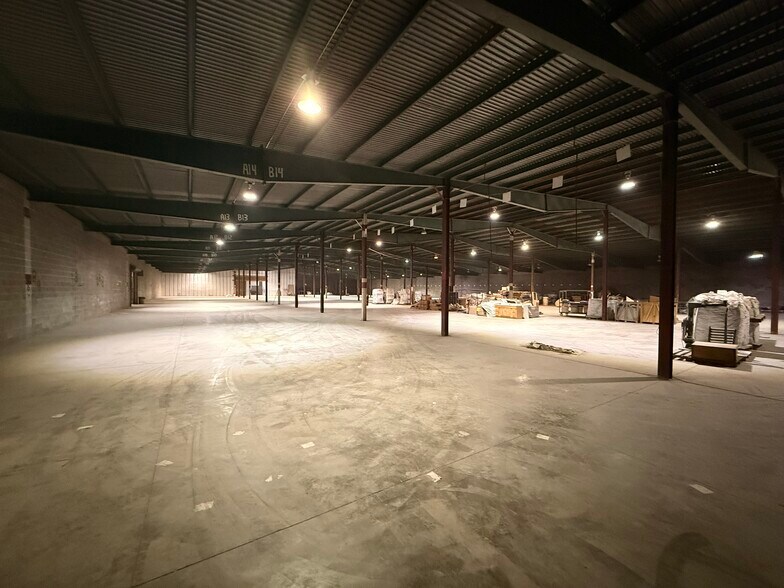 More Photos Of 451 Gordon St, Roseville Warehouse For Lease