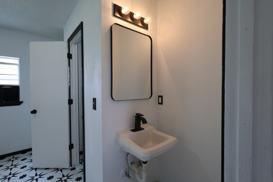 More Photos Of 25377 Welling rd, Welling Apartments For Sale