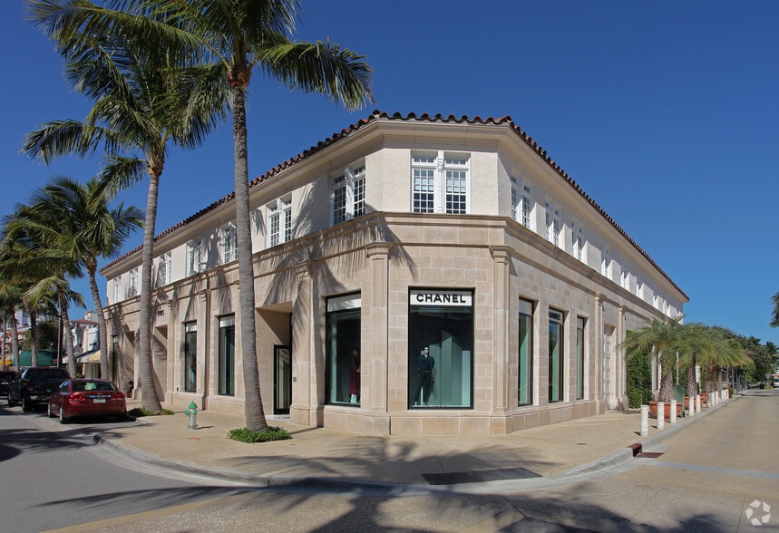 More Photos Of 301-303 Worth Ave, Palm Beach Storefront Retail Office For Lease