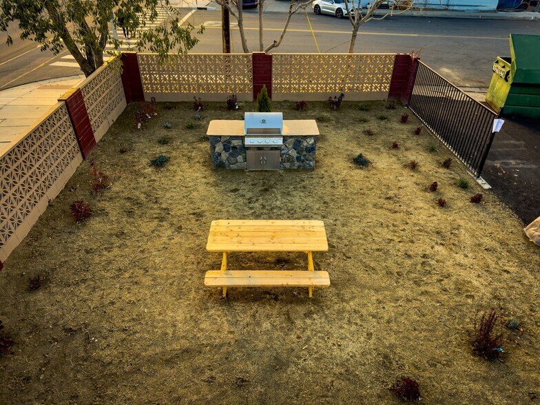 More Photos Of 1011 E 4th St, Reno Hotel For Sale