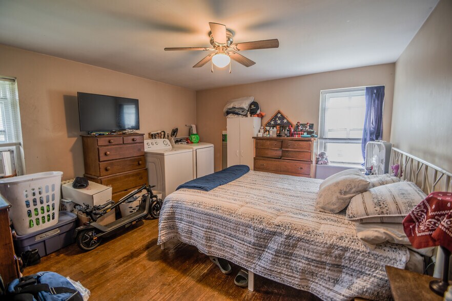More Photos Of 1 S Main St, Richlandtown Apartments For Sale