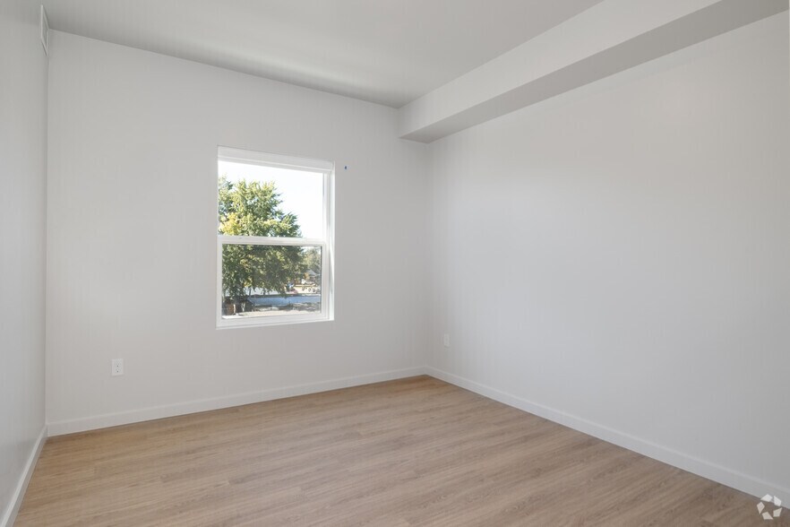 More Photos Of 2550 W Targee St, Boise Apartments For Sale