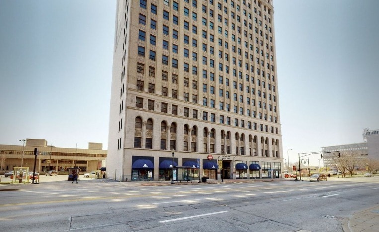More Photos Of 332 W Broadway, Louisville Office For Sale
