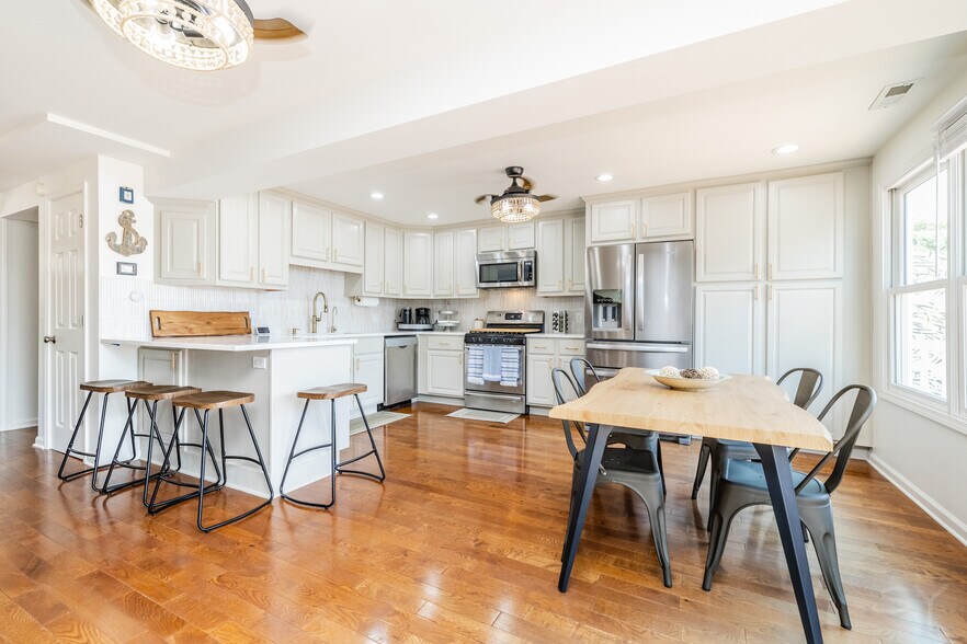 More Photos Of 13512 Dewey St, Cedar Lake Multifamily For Sale