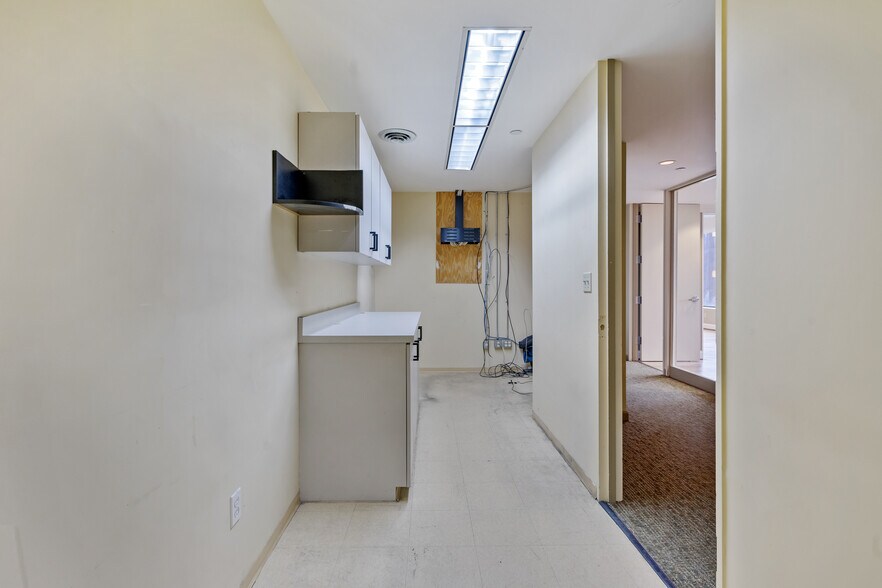 More Photos Of 1301 Grandview Ave, Pittsburgh Office For Sale