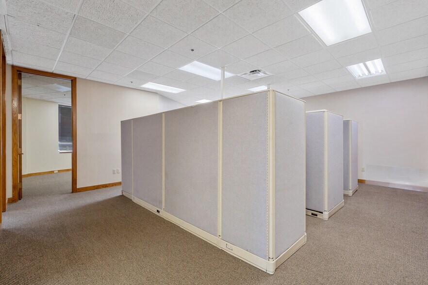 More Photos Of 344 W Genesee St, Syracuse Loft Creative Space For Lease