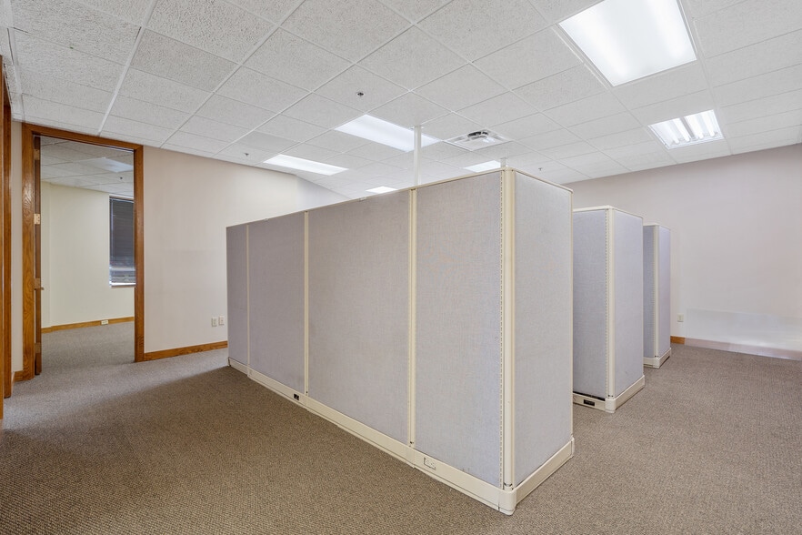 More Photos Of 344 W Genesee St, Syracuse Loft Creative Space For Lease