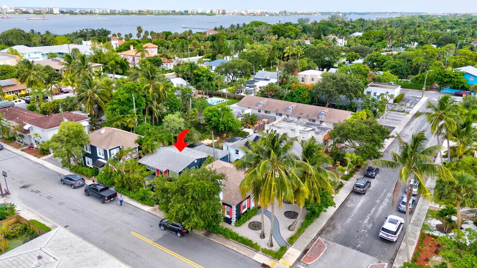 More Photos Of 417 N J St, Lake Worth Beach Apartments For Sale