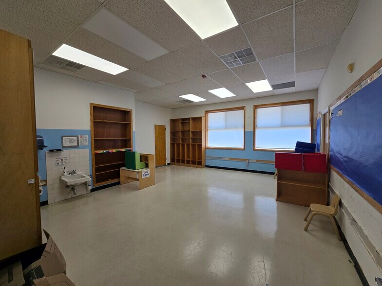 More Photos Of 80 Woodrow Rd, Staten Island Daycare Center For Sale