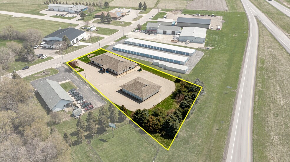 More Photos Of 202 5th St SE, Kasson Flex For Sale