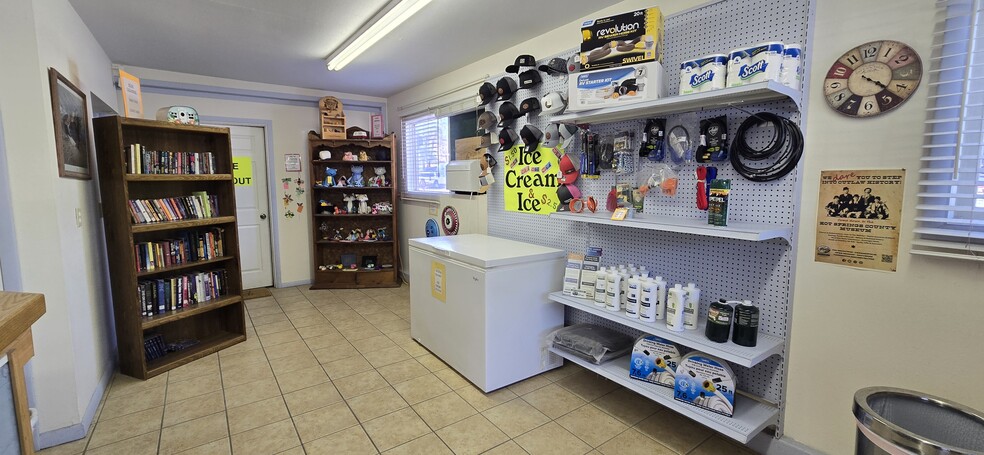 More Photos Of 204 US Highway 20 S, Thermopolis Manufactured Housing Mobile Home Park For Sale