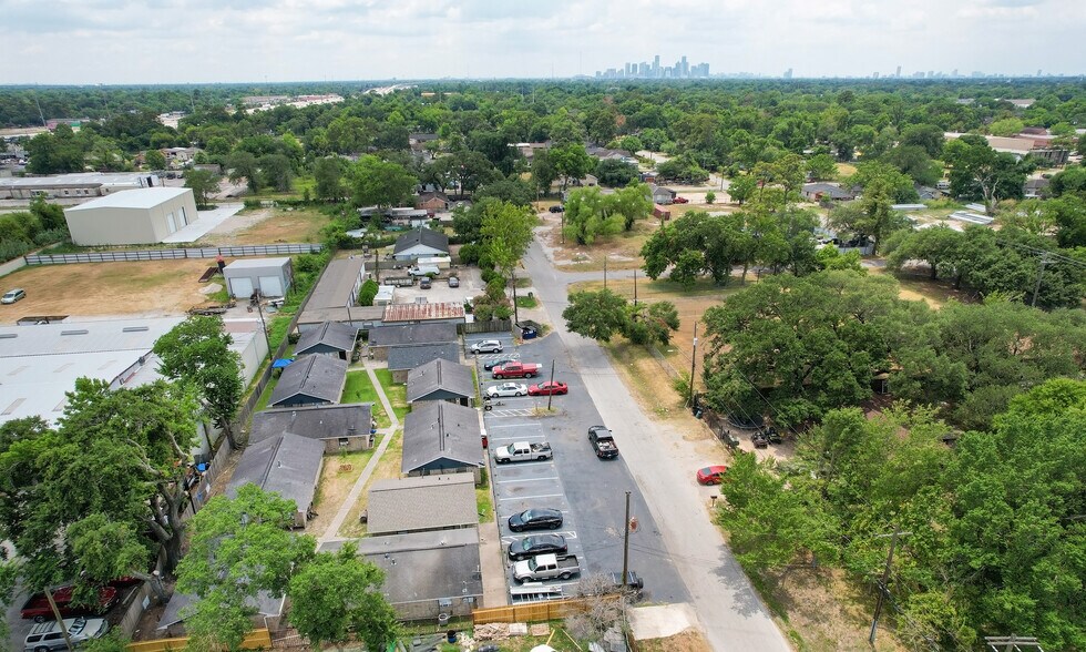 More Photos Of 8814 Manus St, Houston Apartments For Sale