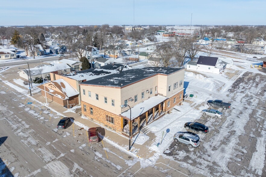 More Photos Of 10 1st Ave NW, Wells Multifamily For Sale