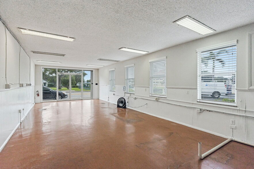 More Photos Of 1323 21st St, Vero Beach Loft Creative Space For Lease