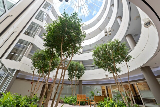 More Photos Of 1 TransAm Plaza Dr, Oakbrook Terrace Office For Sale