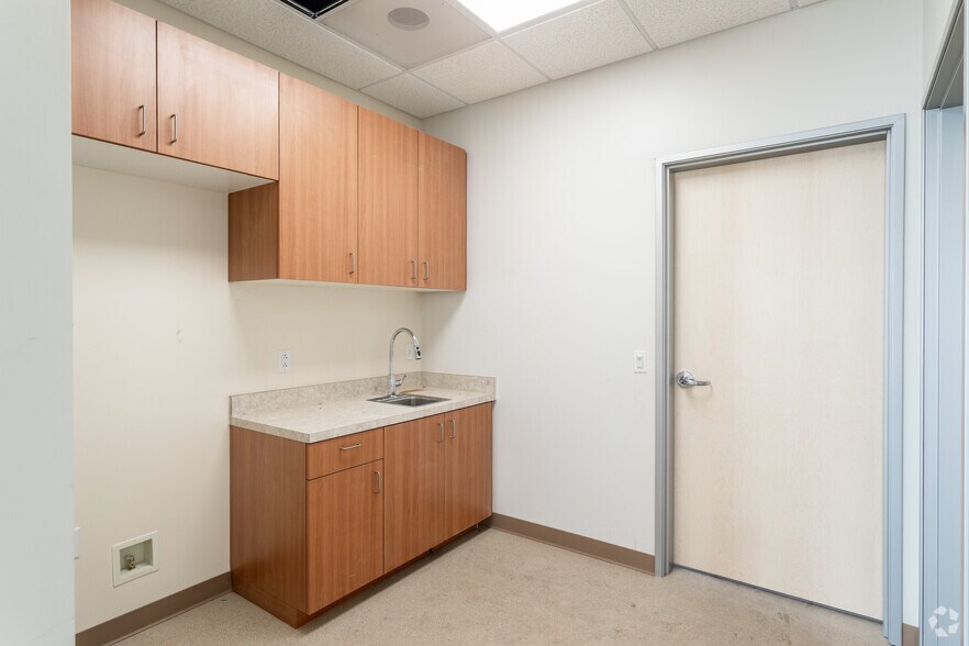 More Photos Of 1774 Pan American St, Calexico Warehouse For Lease