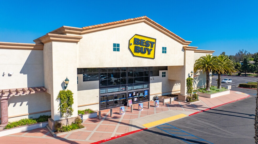 More Photos Of 2104-2364 S Bradley Rd, Santa Maria Unknown For Lease