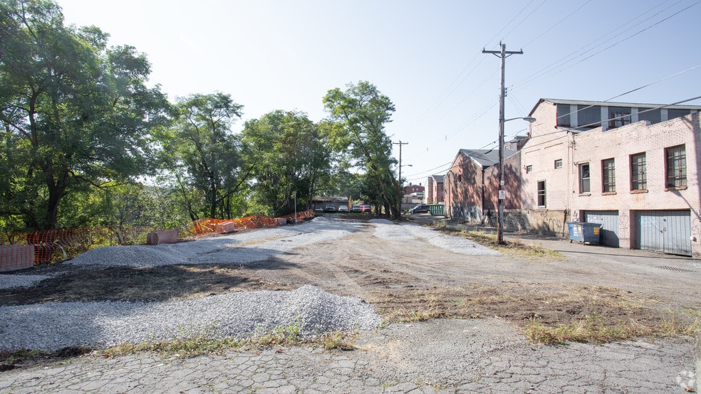 More Photos Of 4048 Ewing St, Pittsburgh Warehouse For Sale